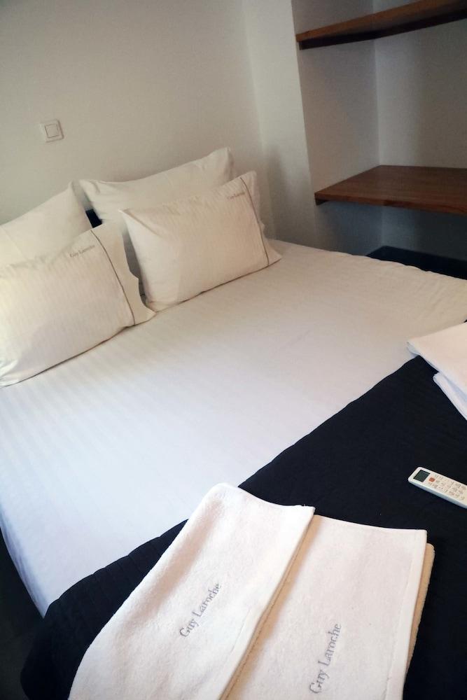 Gazi Boutique Apartment 2 Ateny Zewnętrze zdjęcie